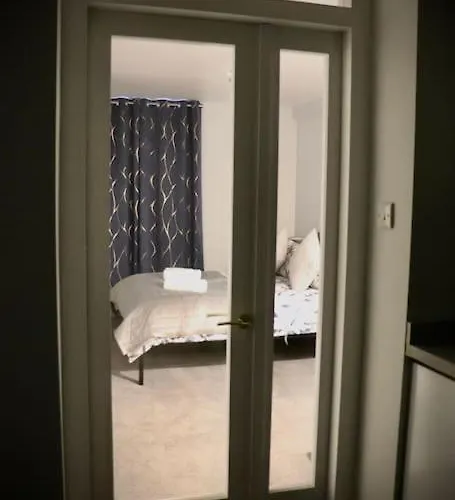 Priory Studio- New Apartment Inside The City Walls