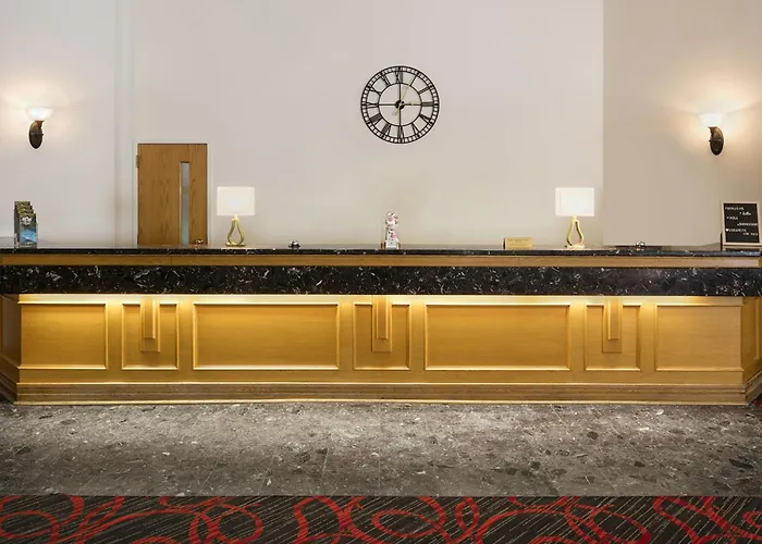 Hotels Gouverneur Montreal-Ile Charron