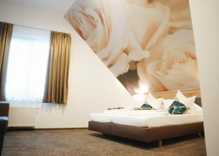 Outlet Hotel