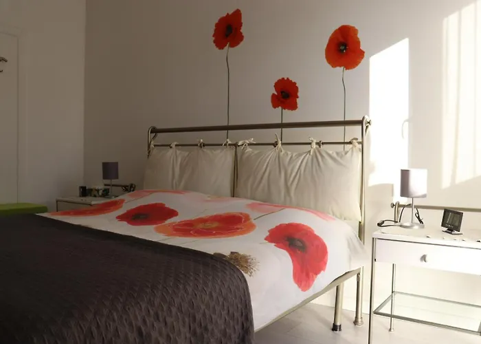 Poppy'S House