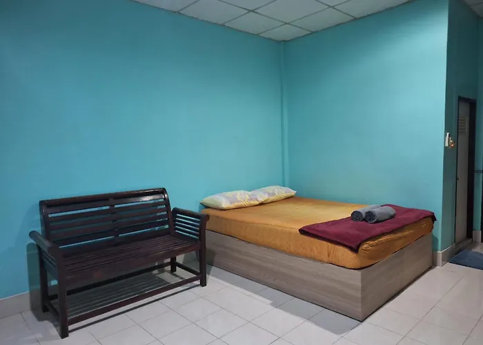Phonsomboon Guesthouse