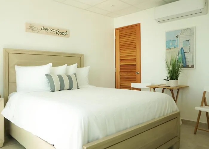 Tres Palmas Boutique Hotel