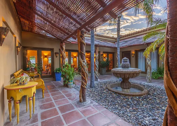 Villa Vida Cabo - Authentic Spacious Ocean View Near Beach & Town