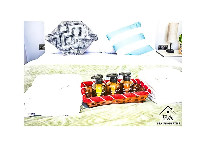 Comfortable Contractor, Family, Group Stay - Sleeps Upto 5 - Pets Welcome Parking On Request