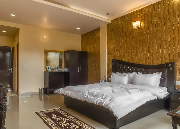 Rudra Hotel And Resort ! New ! Mountain ! Kasauli