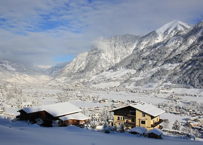 Ferienwohnung Am Krausberghof Mit Balkon Und Parkplatz, Aufenthaltsraum, 6 Fahrminuten Zur Alpentherme Gastein Und Zur Schlossalmbahn