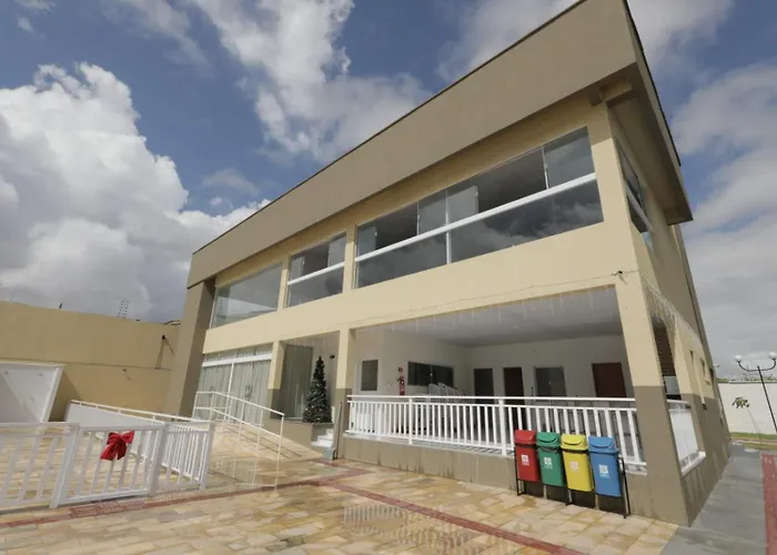 Apartamento Luxuoso A 2Km Da Litoranea