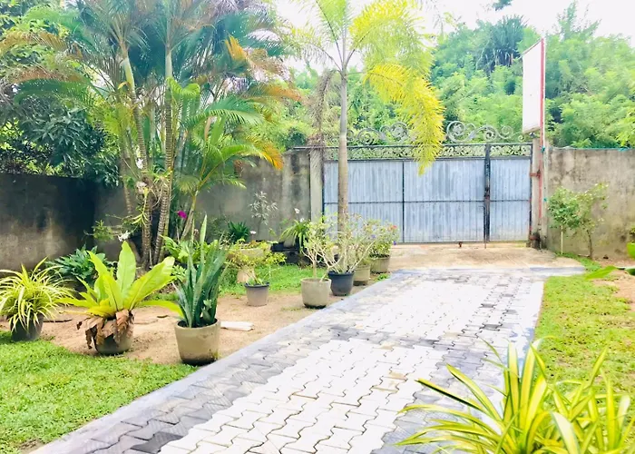 Family Villa Mirissa