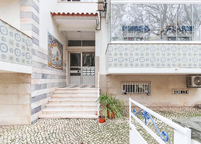 Cascais Beach Flower Apartment