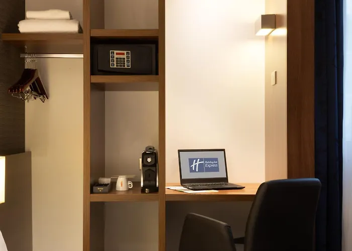 Holiday Inn Express Amiens By Ihg
