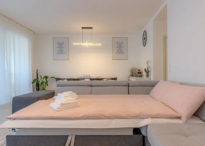 Imperial Of Lugano 3 With A Lake View Behind The Station And 10 Min From The Lake Of Lugano