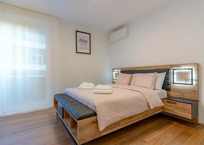 Imperial Of Lugano 3 With A Lake View Behind The Station And 10 Min From The Lake Of Lugano