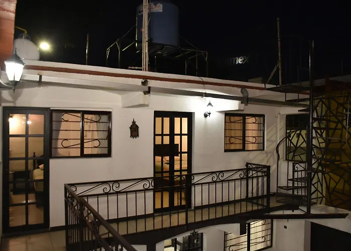 Casa Gris Aleman