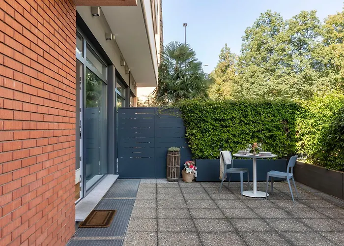 Lake Modern Suites - Free Parking