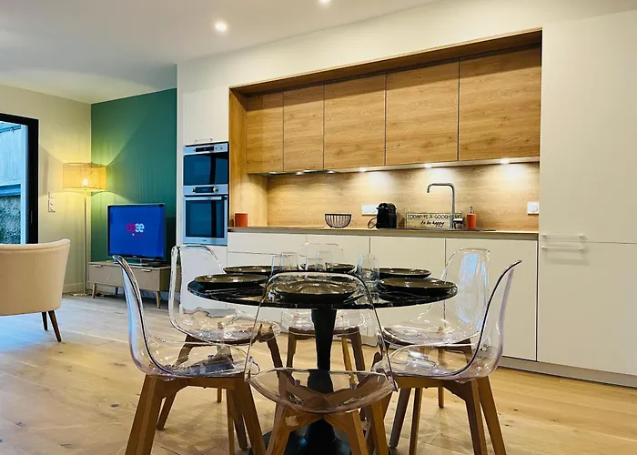 Maison Neuve 3 Chambres Nantes - Confort Pour Famille & Amis, Entreprises, Wifi, Parking