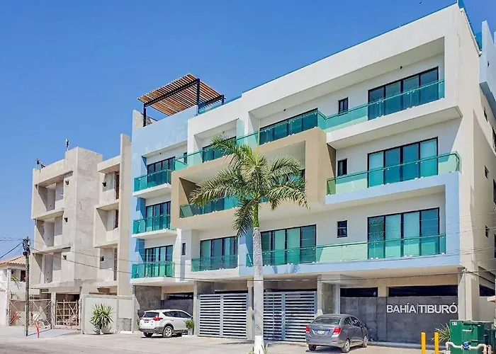 Lujoso Condominio Tiburon A 3 Cuadras De La Playa