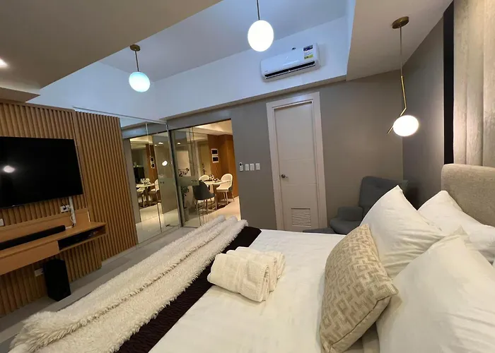 Hotel Vibe Condo At Uptown Parksuites Bgc