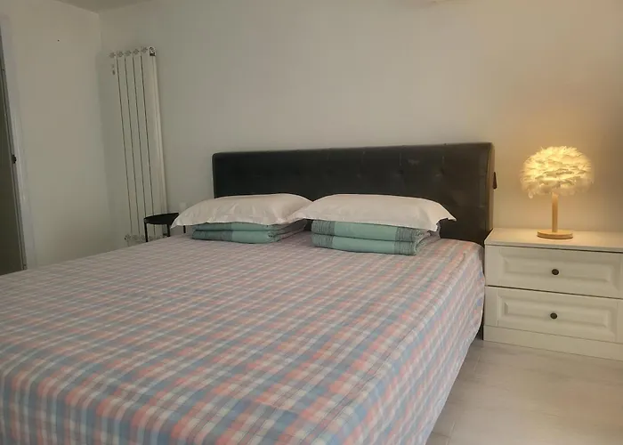 Chaoyang Joy City Hardcover Apartment