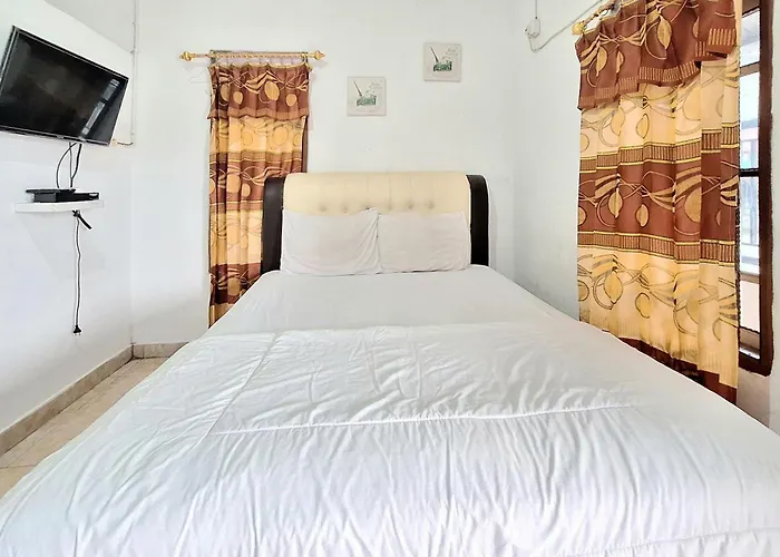 Handira Homestay Syariah Padang Redpartner