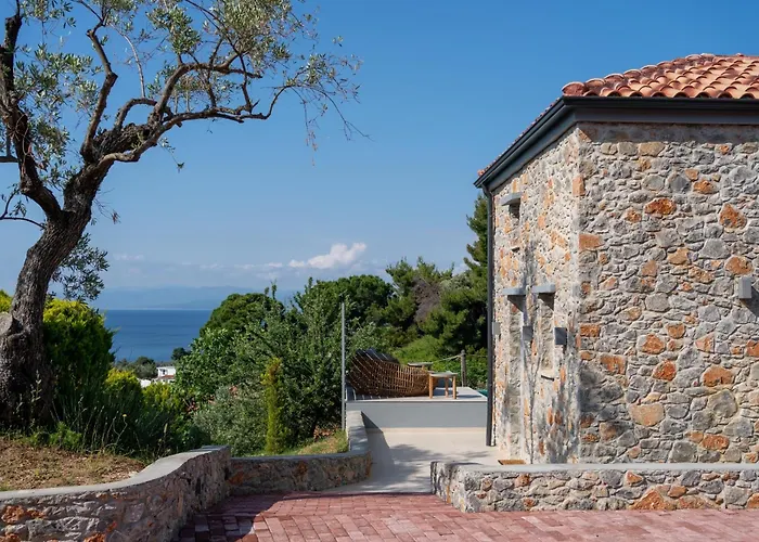 Stone Build Suite With Private Pool