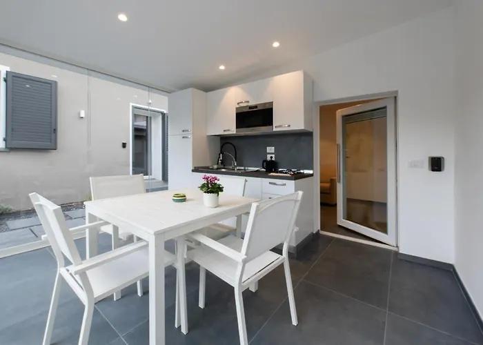 Luxury Apartments Cervia, 4 Apartments With 1 Swimming Pool