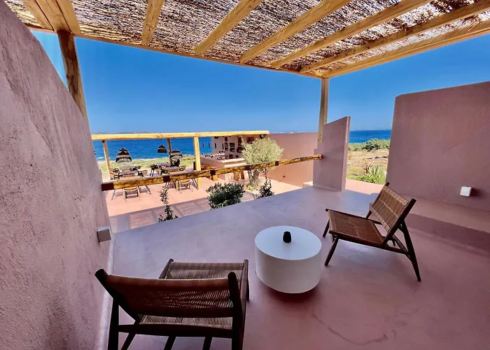 Akre Hotel - Designed For Adults