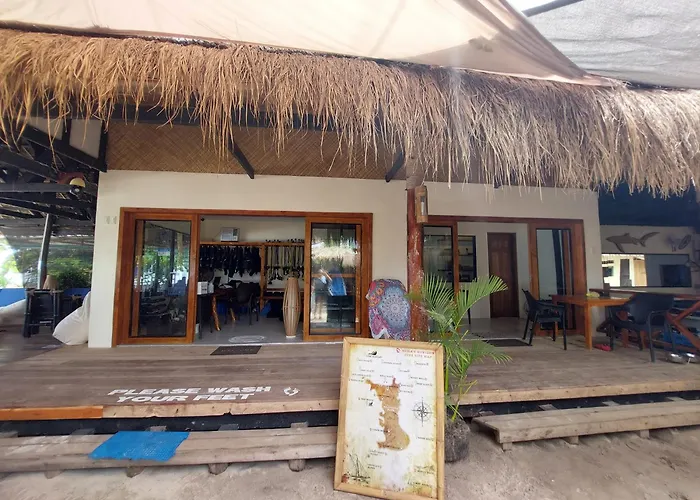 Avila'S Horizon Dive Resort Malapascua