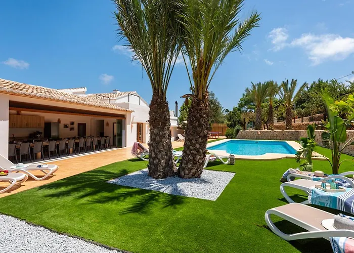 Villa Joan - Plusholidays