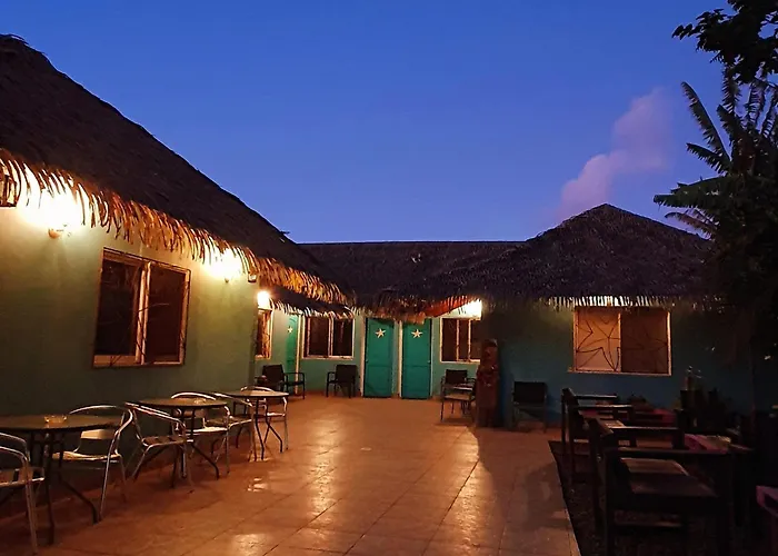 Hotel & Apartments "Chez Hiva"