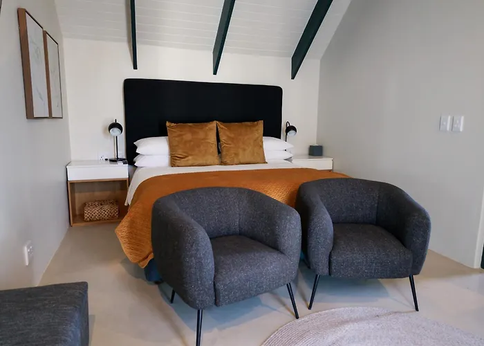 Abalone Hotel & Villas