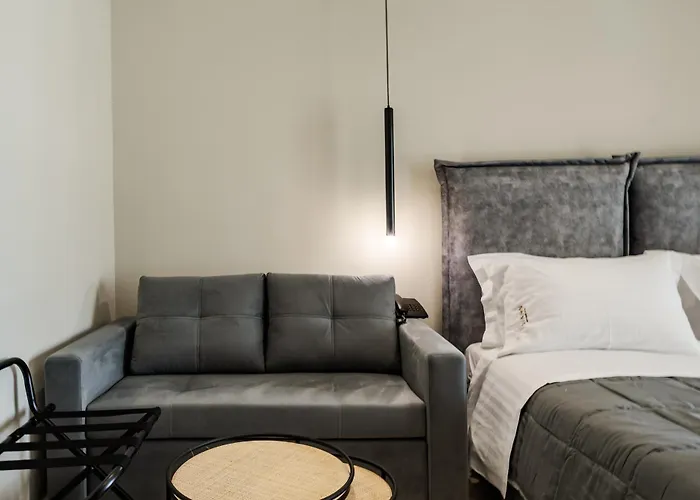 Nikon Boutique Hotel