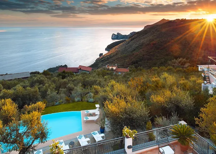 Villa Chez Pie Panoramic Views Pool And Guest Services