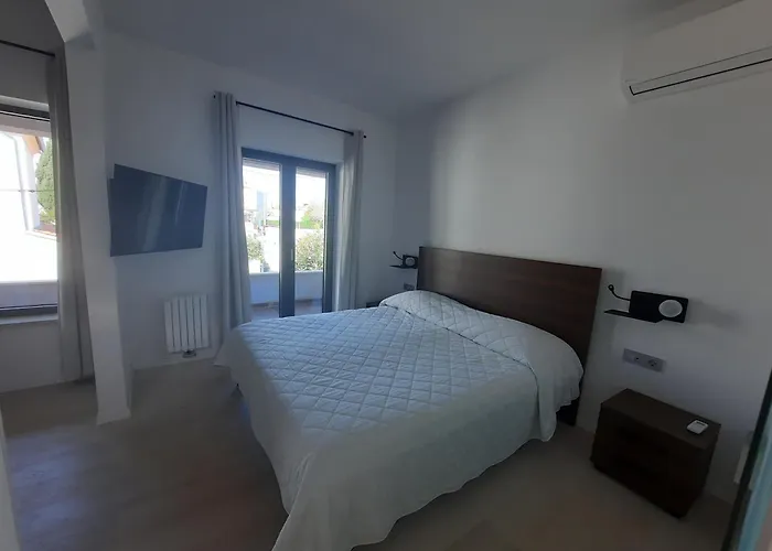 Alison Apartments