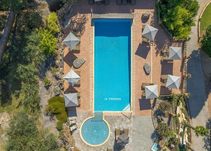 Logis Hotel Restaurant Le Pradinas