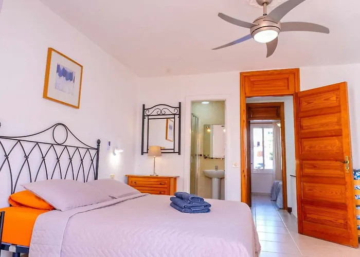 Parque Santiago 2 Villa 2 Tenerife Rental & Sales