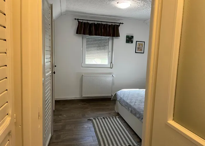 Lexi Tetoteraszos Apartman Balatonboglar