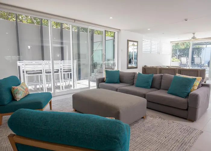 71 Hastings - Beachfront