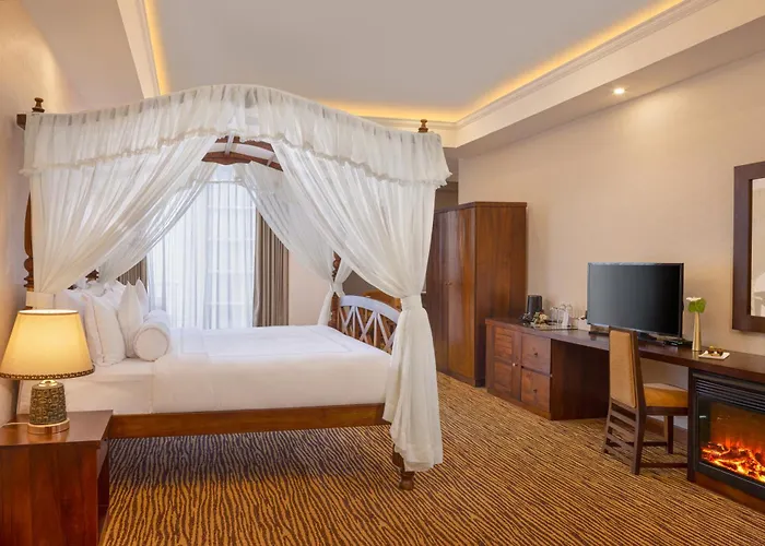 The Golden Ridge Hotel