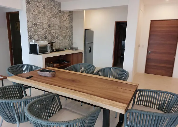 Noah Beach Hotel & Suites