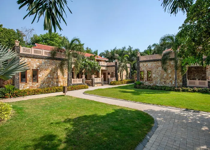 Vikrama Heritage Resort Pavagadh