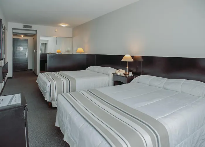 Plaza Real Suites Hotel