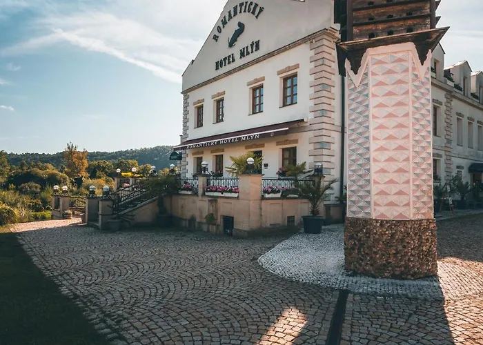 Romantic Hotel Mlyn Karlstejn