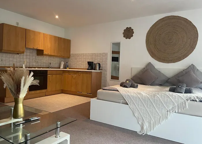 Kingsize Bett Boho Apartment Mit Tiefgarage Naehe Salzburg