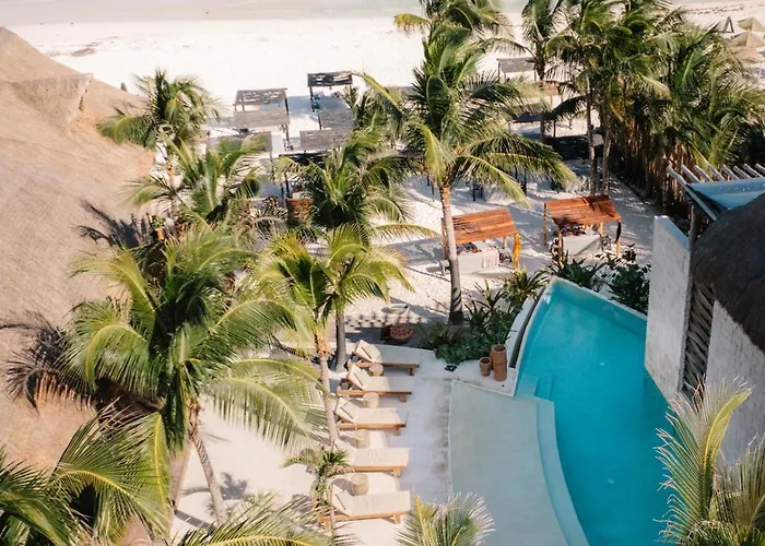 Gulliver Condo - Free Beach Club Access & Bikes
