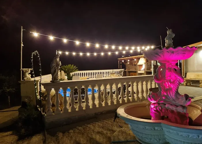 Villa Fiore - Piscina E Idromassaggio