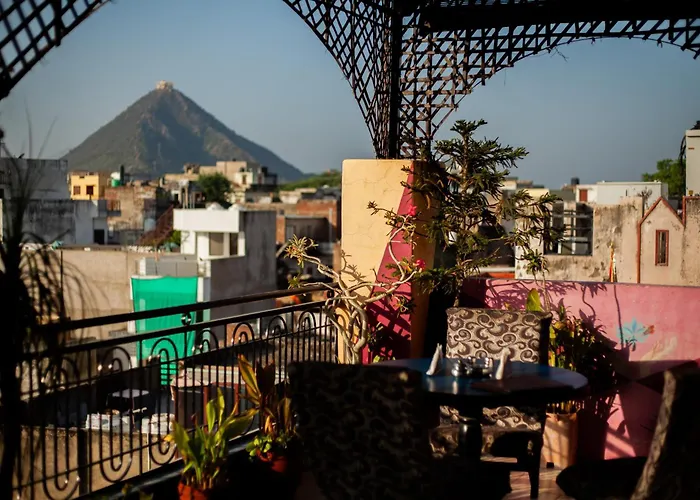 Hotel Everest