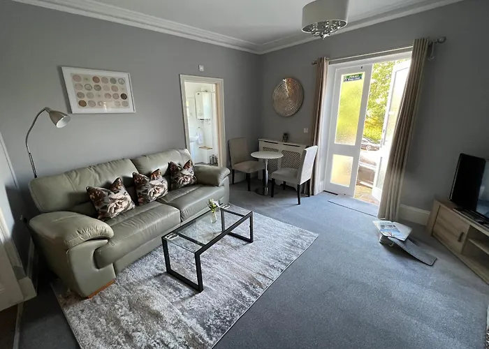 The Ingleside Apartment