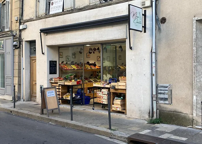 Escale Citadine Au Centre D'Avignon, Climatisation, Appartement De Charme, Spacieux Et Lumineux