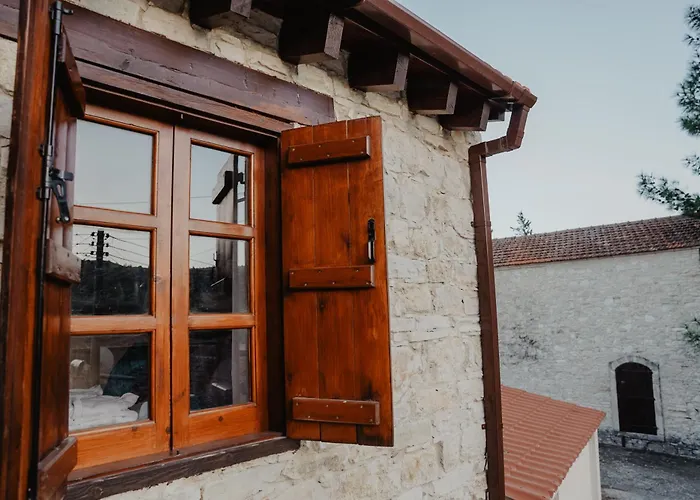 The Stonehouse Suites With Private Bath Spas