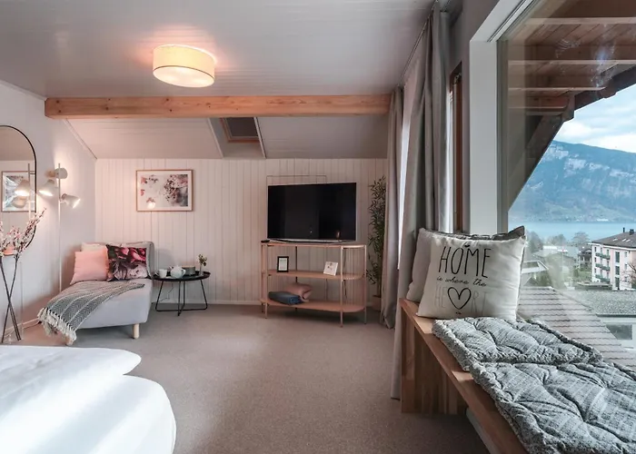 La Belle Vue Boutique Hotel & Cafe